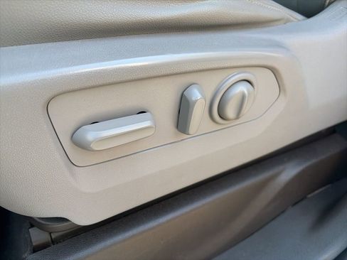 Used 2023 Chevrolet Silverado 2500 LTZ w/ LTZ Convenience Package image 8