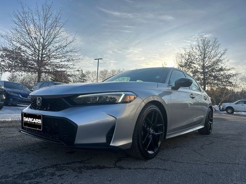 Certified 2025 Honda Civic Sport image 32