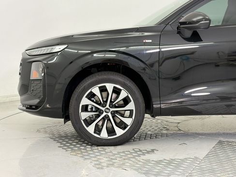 New 2026 Audi Q3 quattro 2.0T AWD/4WD image 23