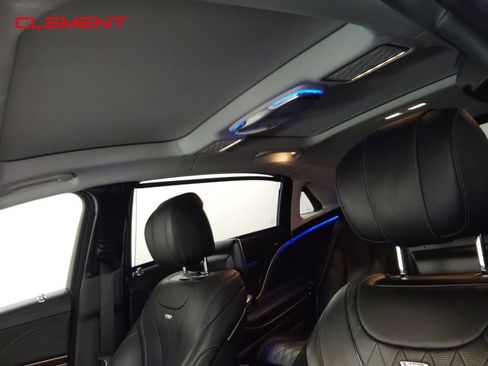 Used 2016 Mercedes-Benz Maybach S 600 image 25
