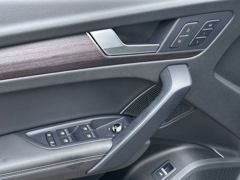 Used 2022 Audi Q5 2.0T Prestige image 21