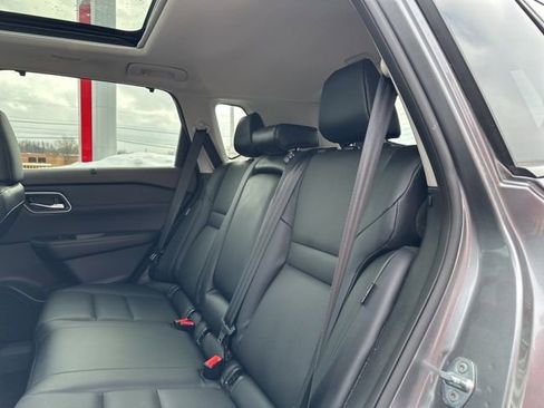 Used 2021 Nissan Rogue SV w/ Premium Package image 10