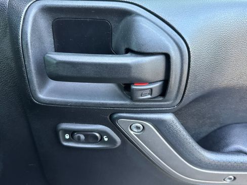 Used 2013 Jeep Wrangler Unlimited Sport AWD/4WD image 17