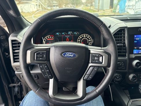 Used 2019 Ford F150 Lariat w/ Equipment Group 502A Luxury image 13