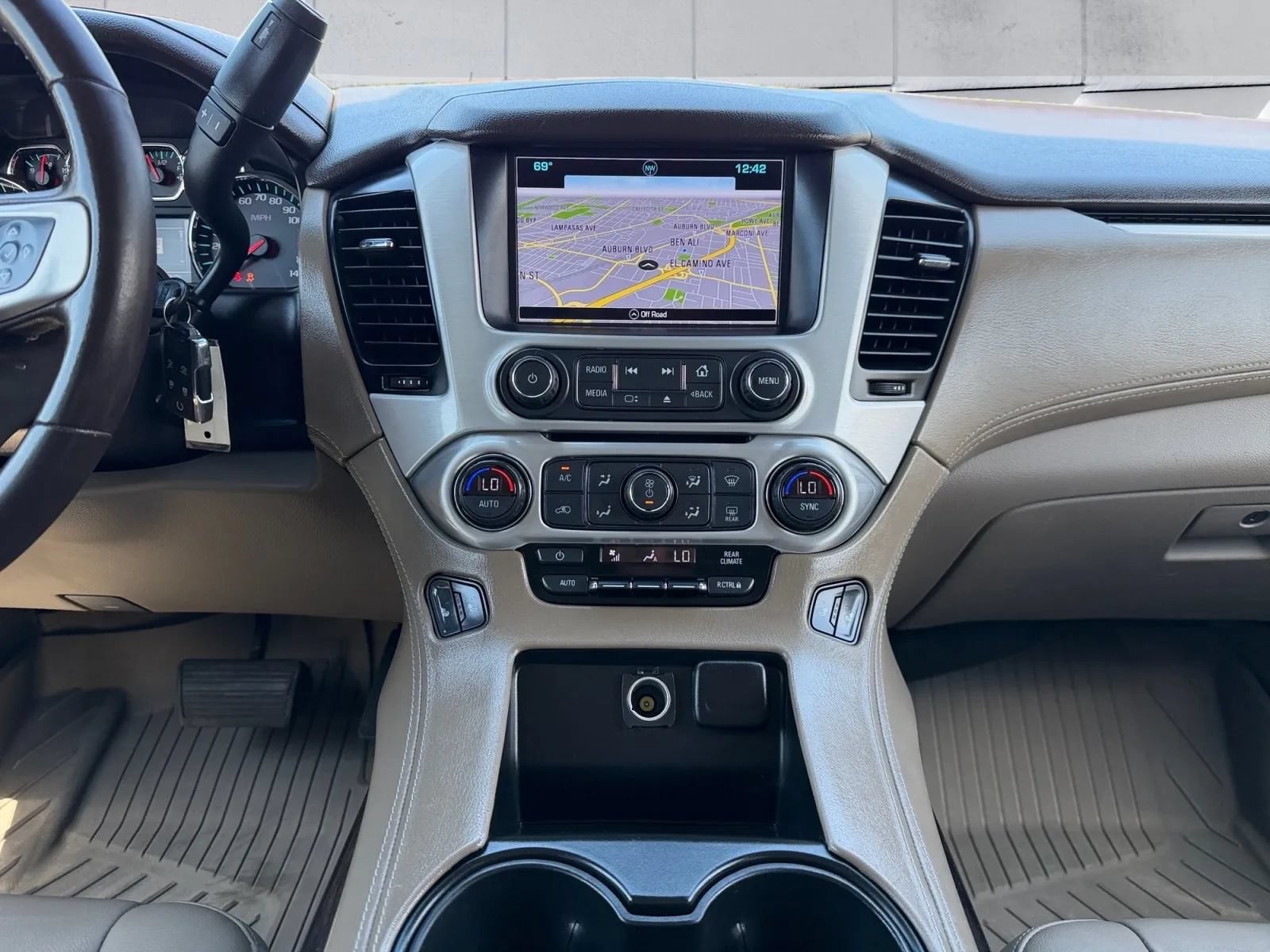 Used 2019 GMC Yukon SLT w/ Open Road Package RWD image 14
