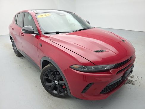 Used 2024 Dodge Hornet R/T Plus image 2