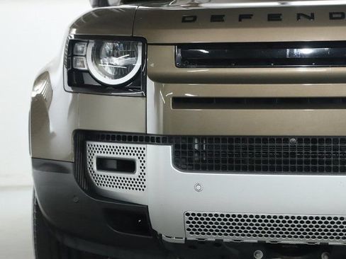 Certified 2023 Land Rover Defender 110 S AWD/4WD image 41