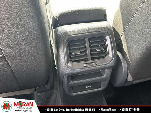 Certified 2024 Volkswagen Taos SE AWD/4WD image 13