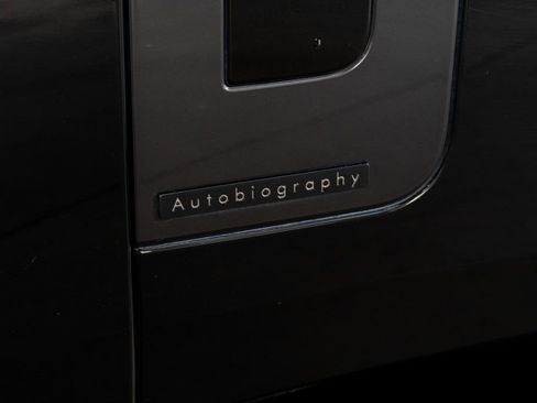 Used 2023 Land Rover Range Rover Long Wheelbase Autobiography image 21