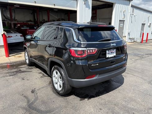 Used 2019 Jeep Compass Latitude image 5