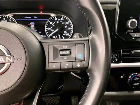 Used 2025 Nissan Pathfinder SV FWD image 26