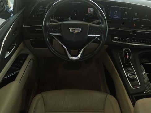 Certified 2022 Cadillac Escalade ESV Premium Luxury image 29