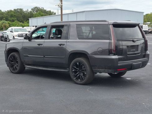 Used 2018 Cadillac Escalade ESV Luxury RWD image 7