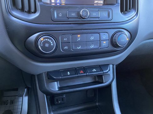 Used 2022 Chevrolet Colorado W/T w/ Custom Special Edition image 27