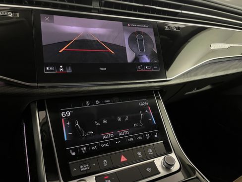 Used 2025 Audi Q8 Premium Plus w/ Premium Plus Package image 13