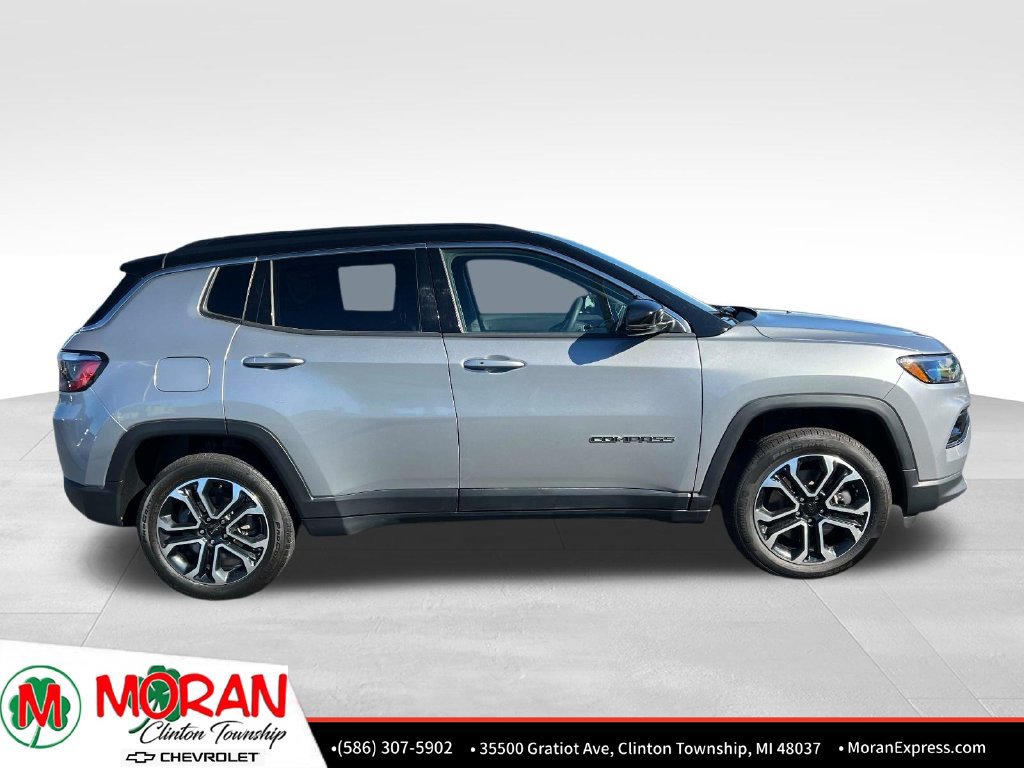 Used 2023 Jeep Compass Limited AWD/4WD image 7