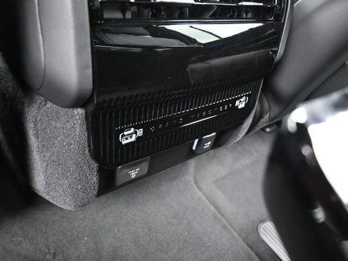 Used 2024 Jeep Grand Wagoneer L Series II w/ Quick Order Packagew 28T image 36