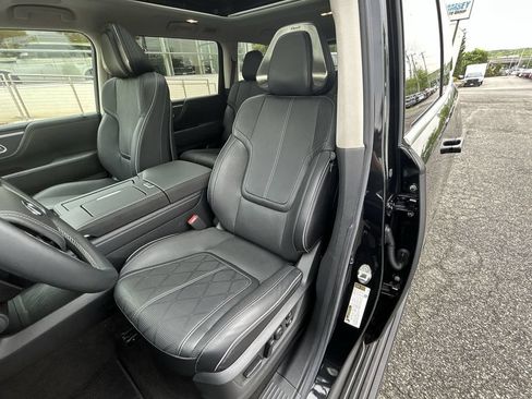 Certified 2025 INFINITI QX80 Sensory AWD/4WD image 15