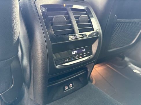 Used 2024 BMW X4 xDrive30i w/ Premium Package AWD/4WD image 11