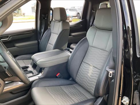 Certified 2025 Chevrolet Silverado 1500 ZR2 w/ Technology Package image 8