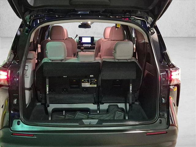 Certified 2026 Toyota Sienna LE FWD image 6