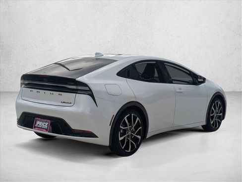 Used 2024 Toyota Prius Prime image 5