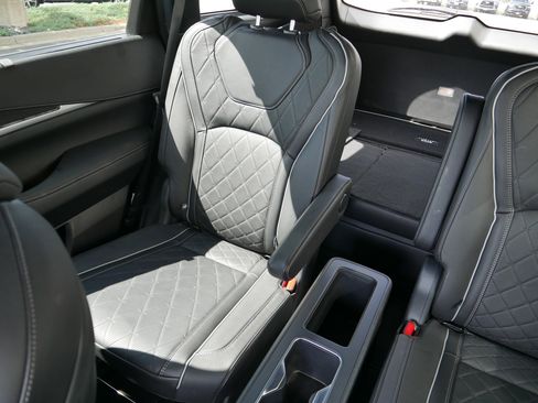 Certified 2025 INFINITI QX60 Autograph w/ Cargo Package image 14