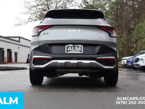 Used 2024 Kia Sportage LX image 6