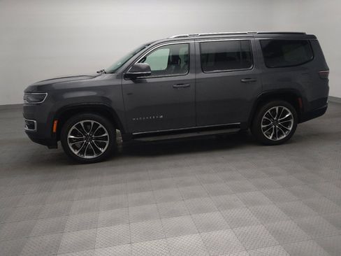 Used 2022 Jeep Wagoneer Series II w/ Convenience Group I RWD image 2