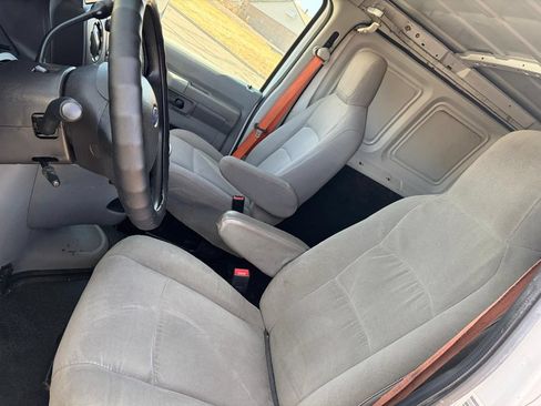 Used 2010 Ford E-150 and Econoline 150 RWD image 14