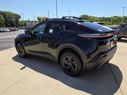 New 2026 Toyota C-HR AWD/4WD image 9