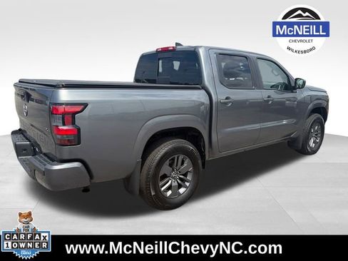 Used 2025 Nissan Frontier SV w/ SV Convenience Package AWD/4WD image 8