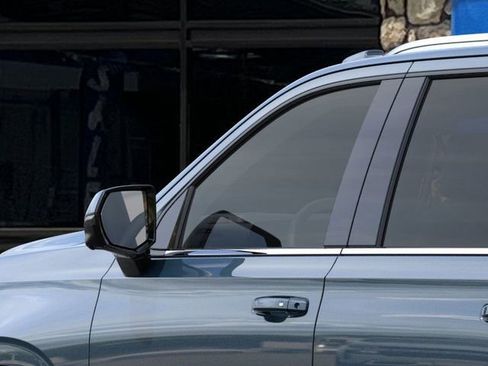 New 2026 Chevrolet Suburban LT w/ Comfort Package AWD/4WD image 12