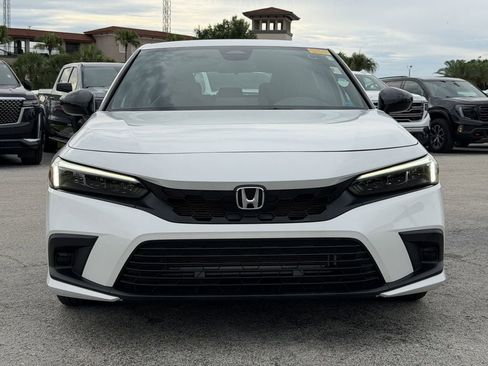 Used 2024 Honda Civic Sport image 3