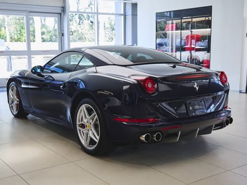 Used 2016 Ferrari California T image 47