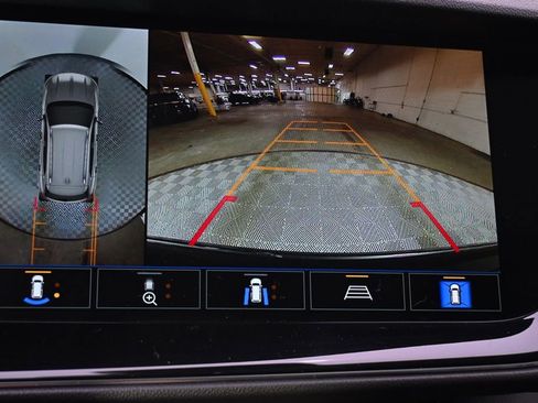 Used 2023 Buick Envision Avenir image 32