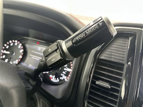 Used 2023 Nissan Titan PRO-4X w/ Pro-4x Convenience Package image 24