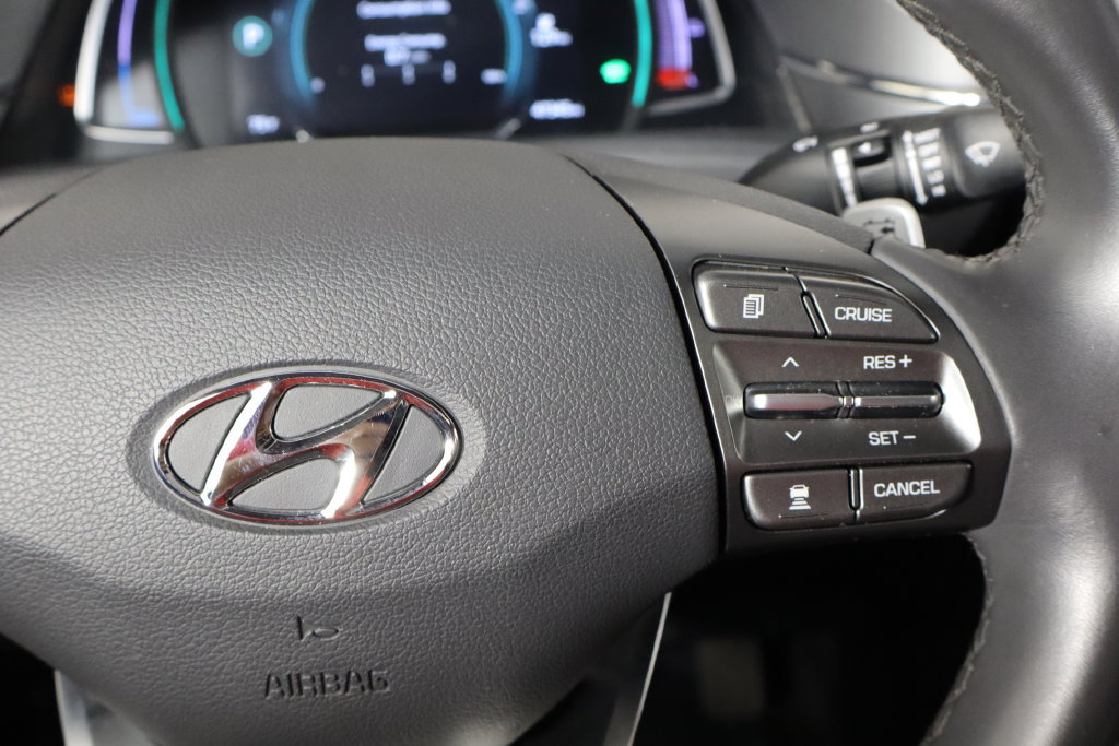 Used 2021 Hyundai Ioniq Limited FWD image 10