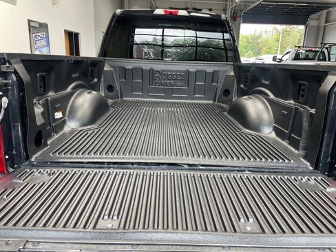 Used 2024 Ford F250 Lariat w/ Sport Appearance Package image 8