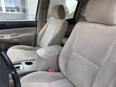 Used 2006 Toyota Tacoma PreRunner image 18