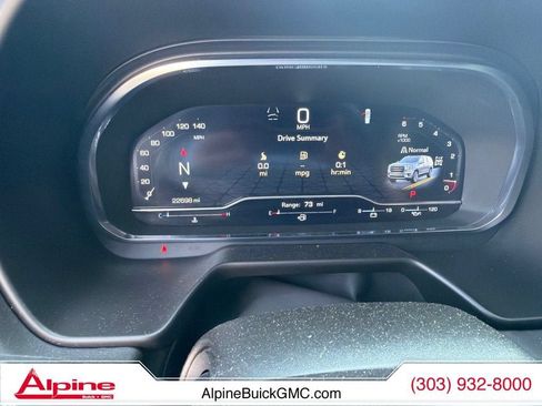 Used 2024 GMC Yukon SLT w/ SLT Premium Package AWD/4WD image 11