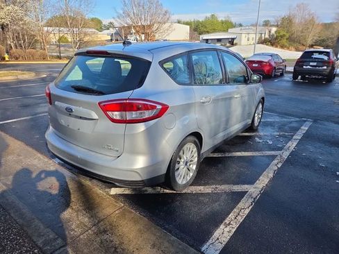 Used 2017 Ford C-MAX SE image 3