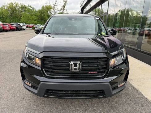 Used 2023 Honda Ridgeline Sport image 5