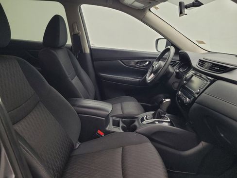 Used 2018 Nissan Rogue SV AWD/4WD image 21