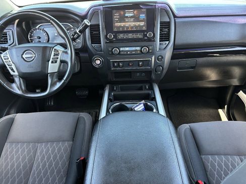 Used 2023 Nissan Titan SV w/ SV Convenience Package RWD image 16