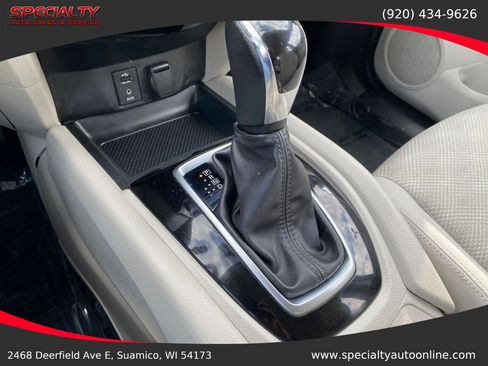 Used 2018 Nissan Rogue Sport SV w/ SV Technology Package AWD/4WD image 25