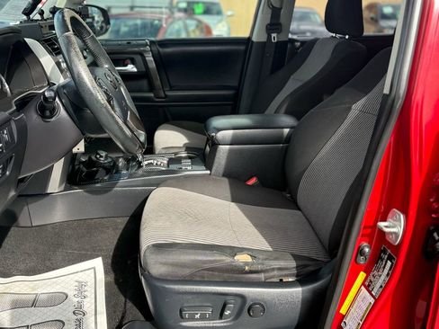 Used 2016 Toyota 4Runner SR5 image 34