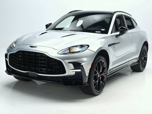 Used 2026 Aston Martin DBX S image 36