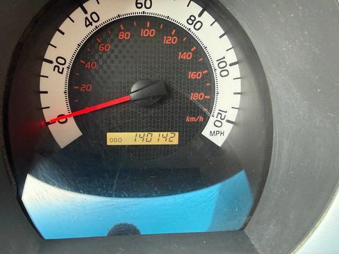 Used 2012 Toyota Tacoma 4x4 Double Cab w/ SR5 Pkg image 12