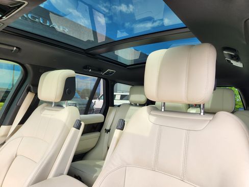 Used 2020 Land Rover Range Rover AWD/4WD image 11